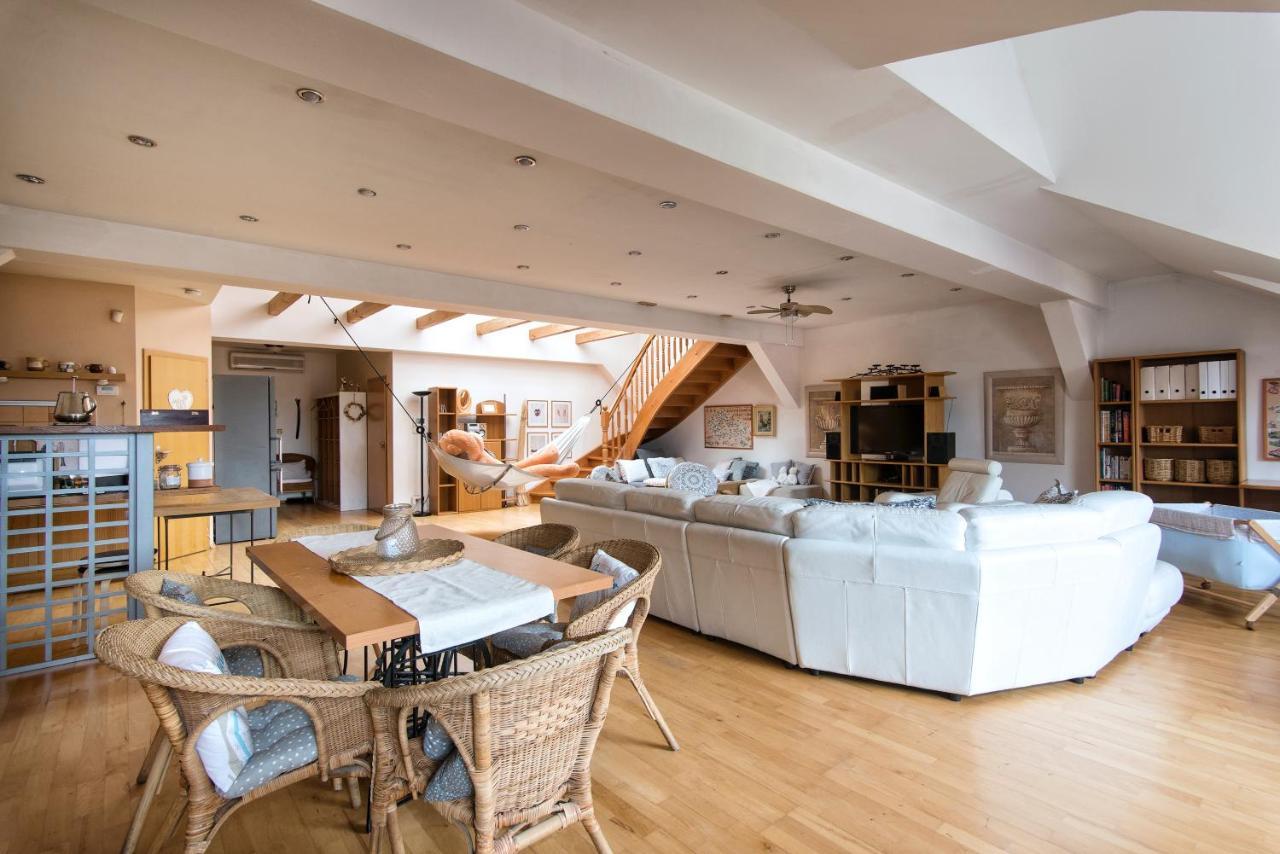 Apartment Neratovice ภายนอก รูปภาพ