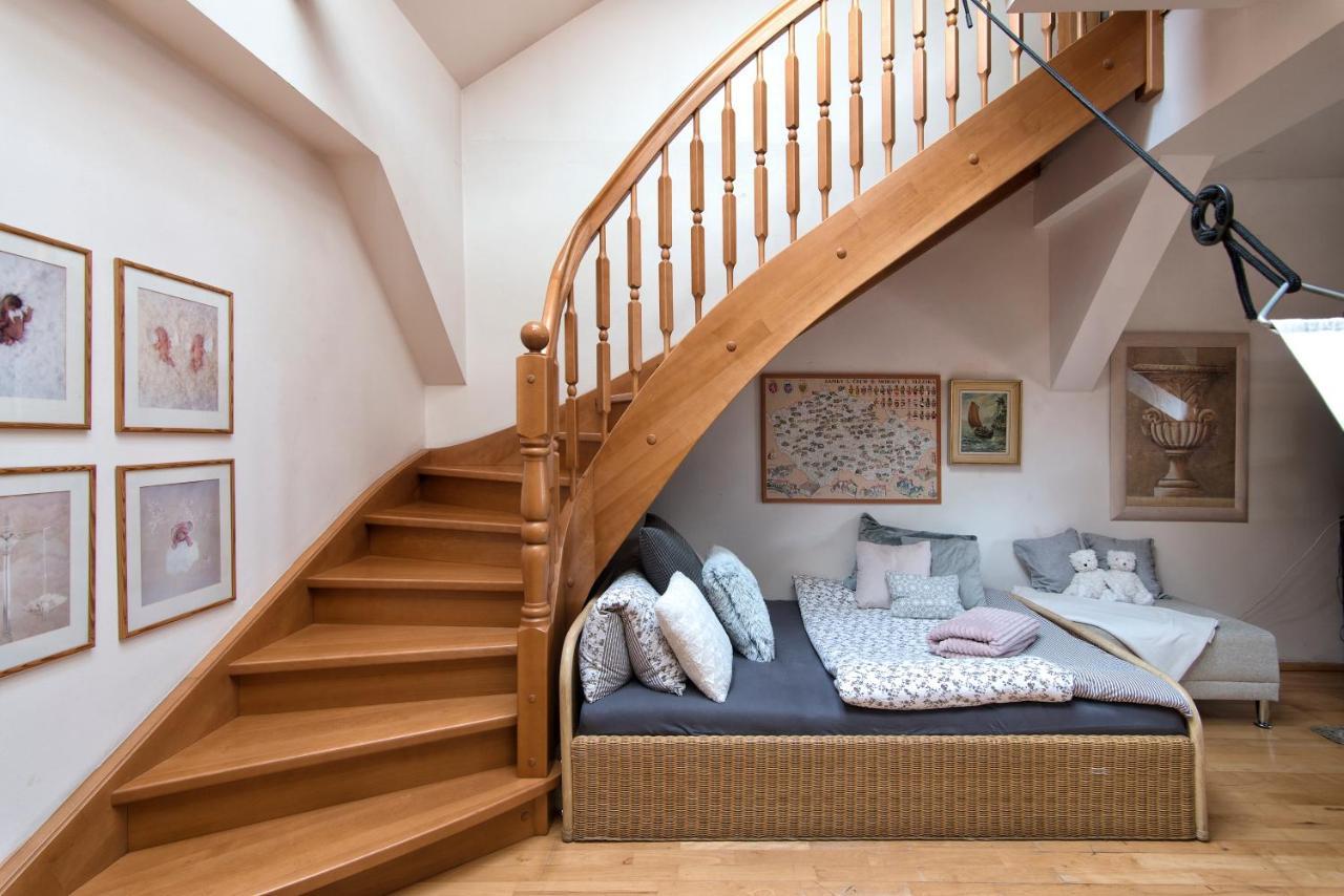Apartment Neratovice ภายนอก รูปภาพ